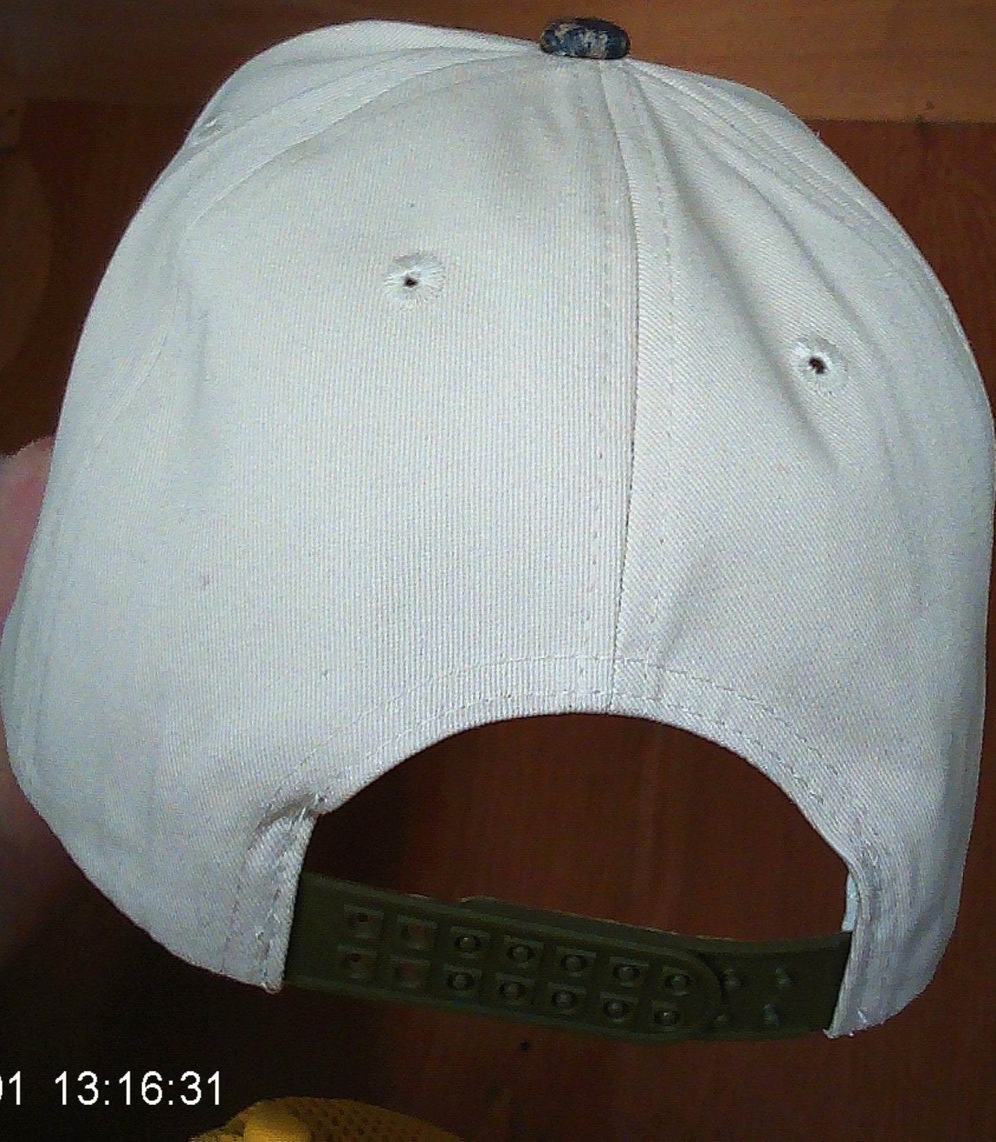 Sexuel Pour Les Femmes/ 2-Line Title Logo/ Camouflage Bill Kodiak/ 6P Hat/ WHITE