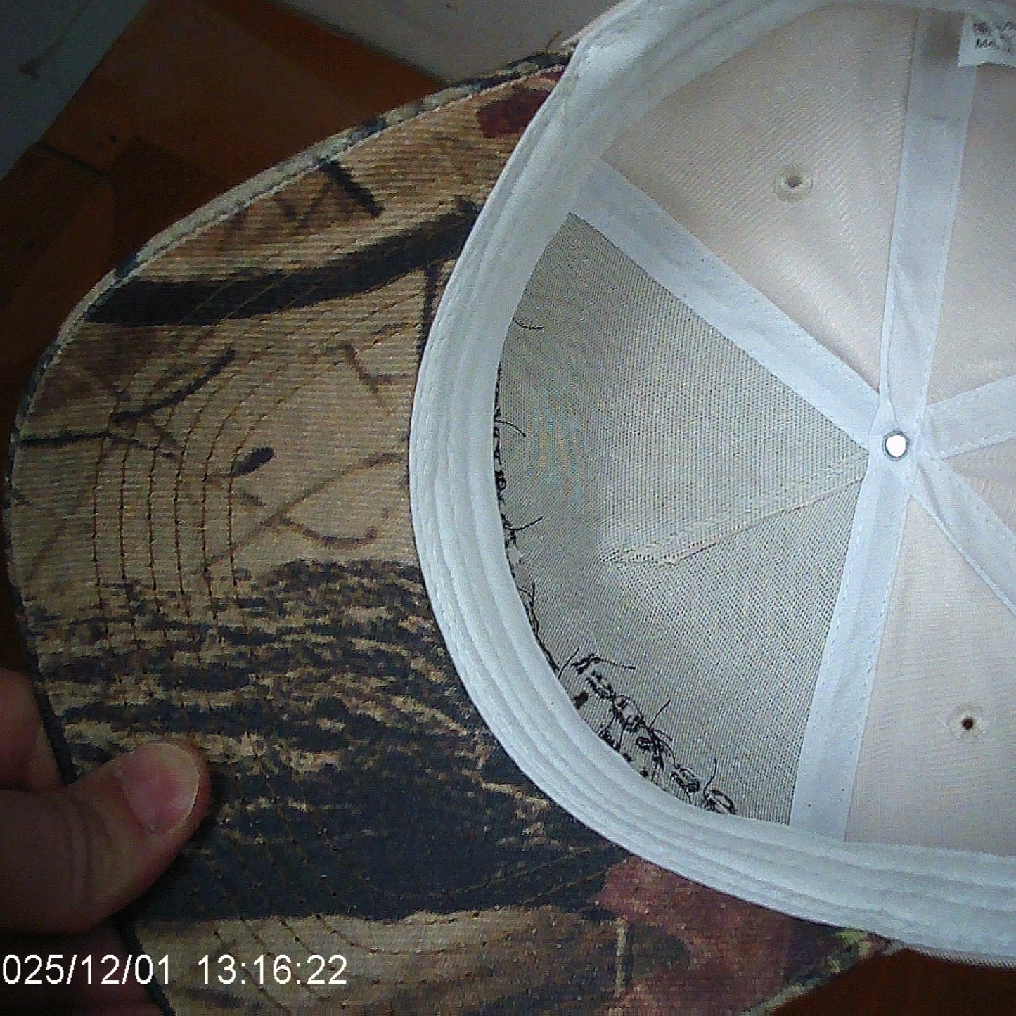 Sexuel Pour Les Femmes/ 2-Line Title Logo/ Camouflage Bill Kodiak/ 6P Hat/ WHITE